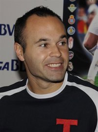 Fútbol/Mundial Clubes.- Iniesta: "Ganar el 'clásico' es un plus para este Mundial"