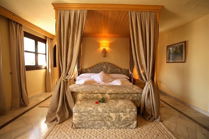 Suite García Lorca Del Hotel Barceló La Bobadilla De Granada