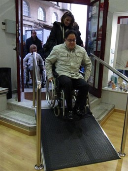 Entrado A Un Local Adapatado