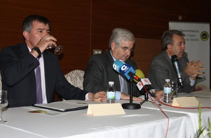 Inauguración De La Jornada Técnica 'Claves De Futuro De La Pera De Jumilla'