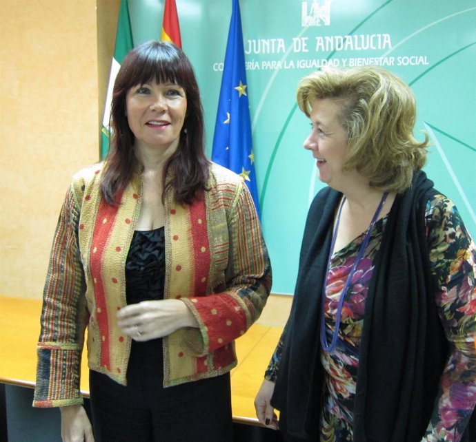 La Consejera Para La Igualdad Y Bienestar Social, Micaela Navarro