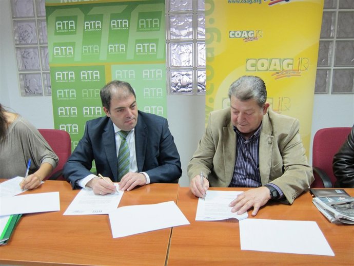 Amor Y Lencina Firman El Acuerdo