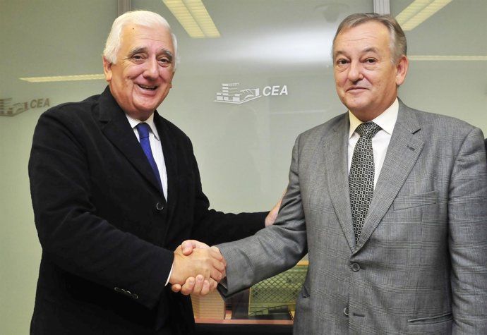 Santiago Herrero Y Pedro Maza.           