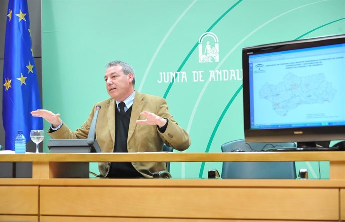 El Consejero Francisco Álvarez De La Chica Hoy En Rueda De Prensa