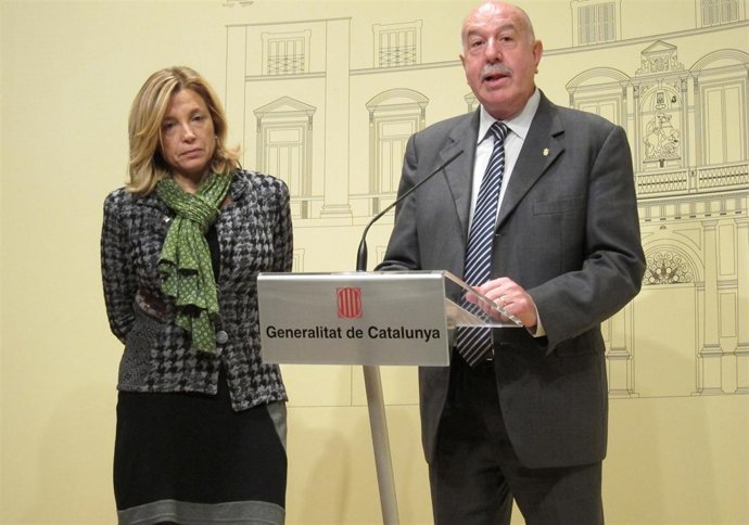 La Vicepresidenta Del Govern, Joana Ortega, Y El Síndic D'aran, Carles Barrera