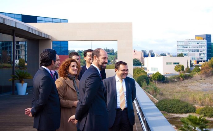 Heredia Y Serrano Junto A Empresarios Del PTA