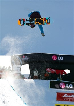 Isaac Y Rubén Vergés, Oriol Fargas Y Sara Eguibar Participan En El 'Half Pipe'