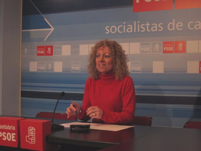 La Portavoz Del Grupo Socialista En El Parlamento, Rosa Eva Díaz Tezanos