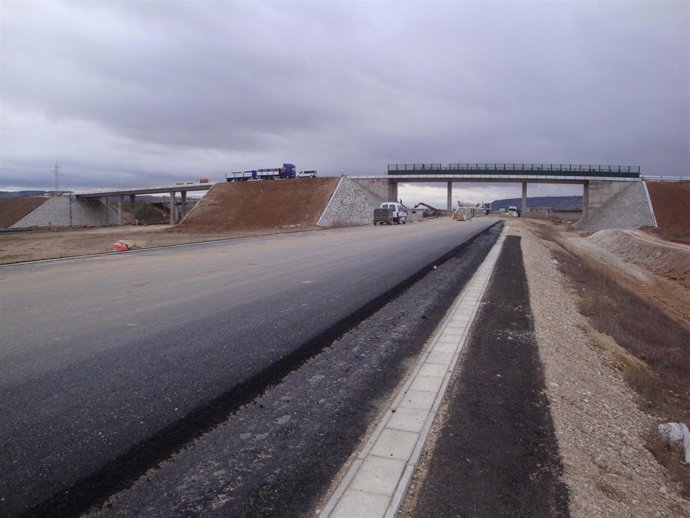 Paso Superior Del AVE En Villodrigo (Palencia)