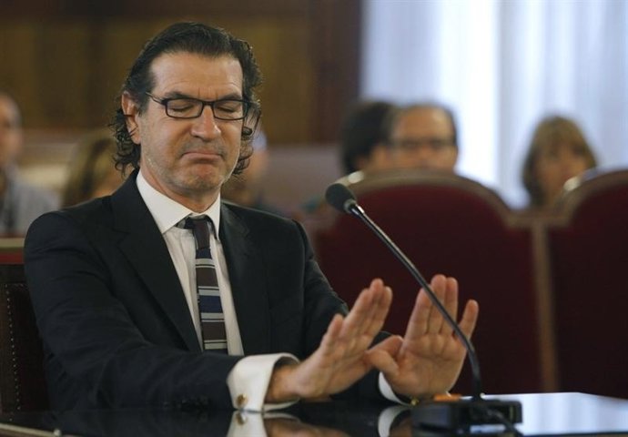 Rafael Betoret En Su Comparecencia En El TSJCV