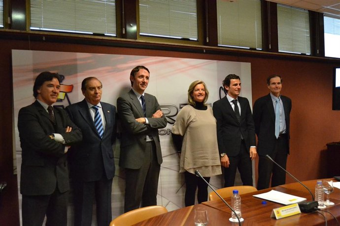 Presentación De Pedro De La Rosa En El Equipo HRT