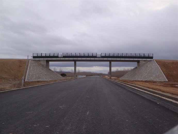 Paso Superior De Villaverde Mogina