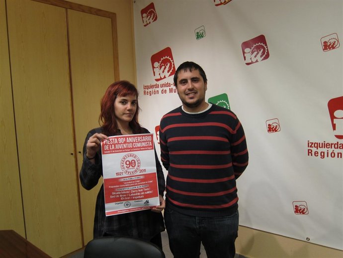 Miembros De UJCE-RM, Lucía Martínez Y  Pedro Jesús Camacho