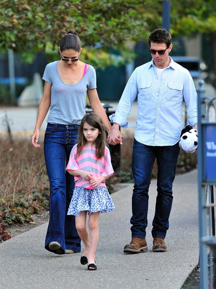 Tom Cruise, Suri Cruise, Katy Holmes