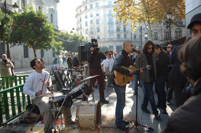 Música En Directo En Defensa De 'Malandar'.