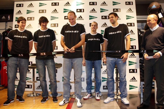 Carlos Suárez, Dani Díez, Carlos Jiménez, Sergio Rodríguez Y Felipe Reyes