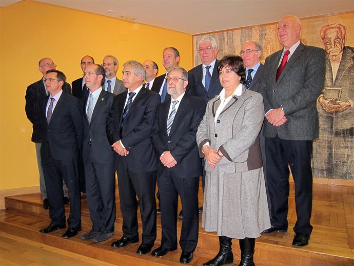 Foto De Familia De Los Rectores De La CRUSOE
