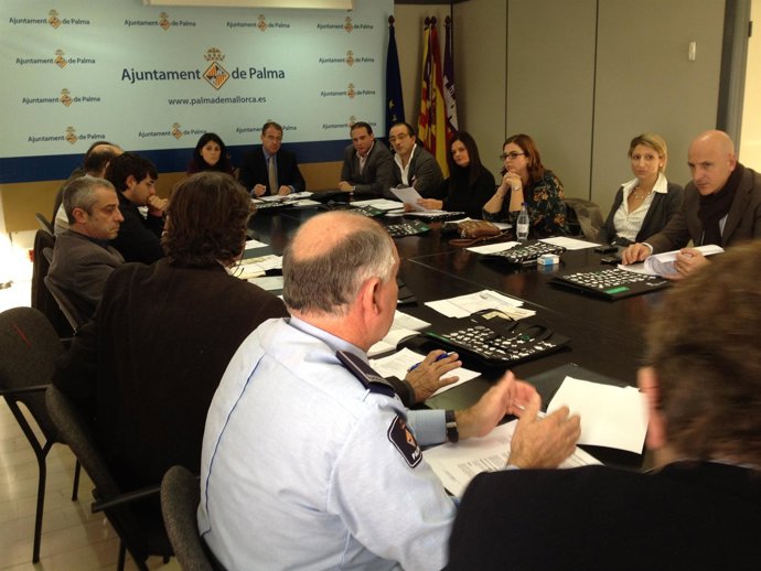 Mesa De Comercio Del Ayuntamiento De Palma