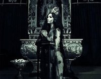 Arzobispado reprueba las fotos de Paz Vega en una capilla de Gerena y señala que no tuvo conocimiento previo