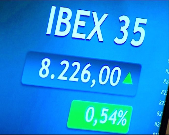 El Ibex sube con la mirada en la subasta del Tesoro