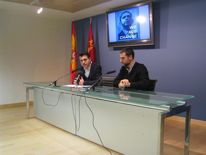 Presentación De La Conferencia-Taller 'Diseño Gráfico Y Comunicación Política'