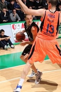 Siena gana al Barça en un partido eléctrico