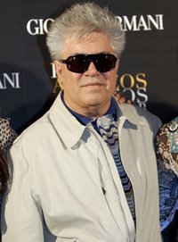 Almodóvar encuentra "muy oportuna" la nominación a los Globos de Oro
