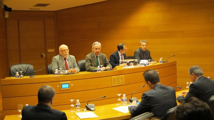 Sesión En La Que Se Ha Constituido La Comisión De Investigación De La CAM.