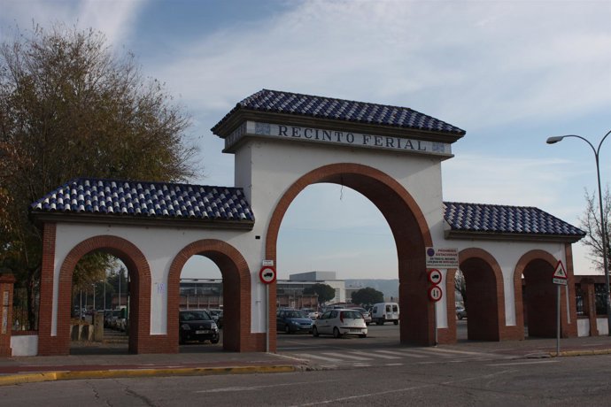 RECINTO FERIAL , TALAVERA