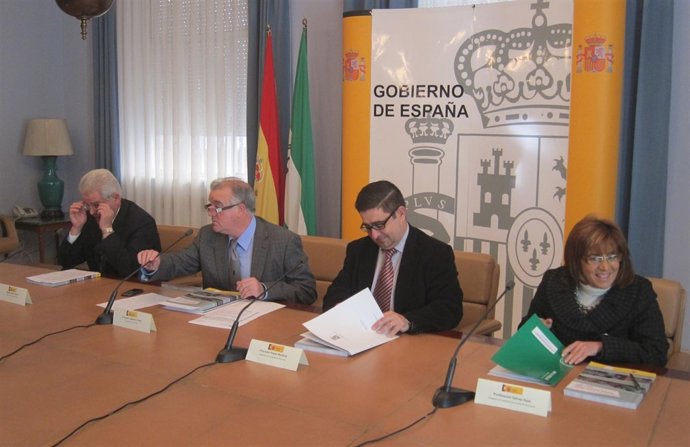 Carmona, Calahorro, Reyes Y Gálvez En La Rueda De Prensa.