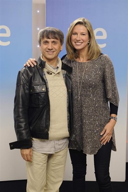 José Mota Y Anne Igartiburu Posando Juntos