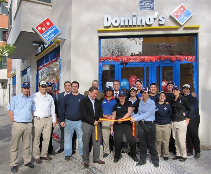 Inauguración De Domino's Pizza En Madrid