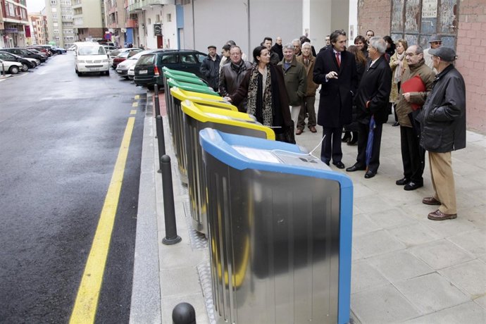 Fin obras recogida neumatica calle Alta. 
