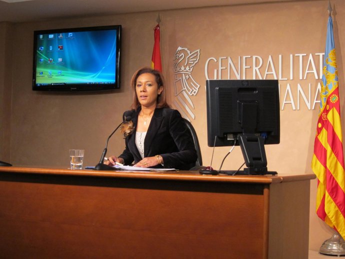 Lola Johnson En Rueda De Prensa