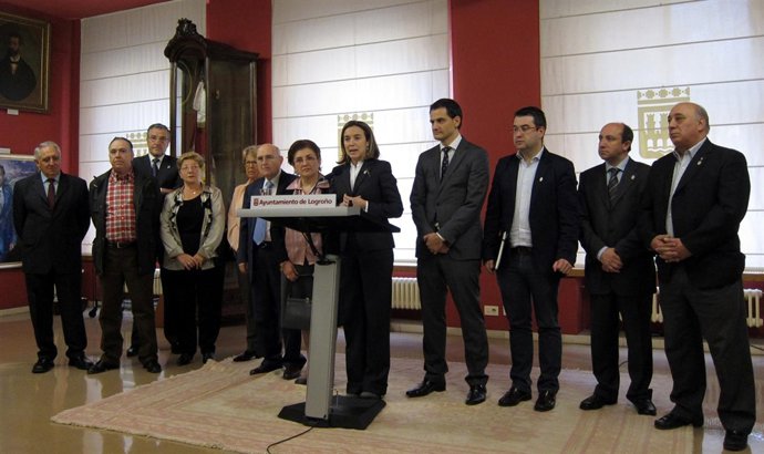 Gamarra Anuncia La Concesión De La Medalla A La Virgen