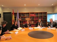 Galicia.-Farmacias piden estabilidad y avisan de algunas "a punto de cerrar" y Sanidade les garantiza que "van a cobrar"