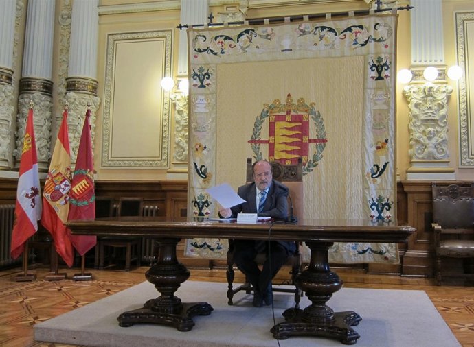 El Alcalde De Valladolid Contesta Al Portavoz Del Grupo Socialista
