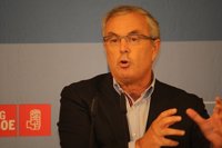 Vázquez, "orgulloso" de que el PSdeG sea "la primera federación" en la que "todos sus cargos sólo ocupan un puesto"