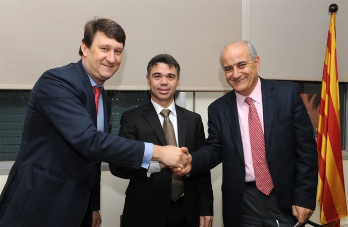 Eduard F.Vidal (Mémora), Ivan Tubau (Secr.De L'esport), Josep Brugada (Clínic)