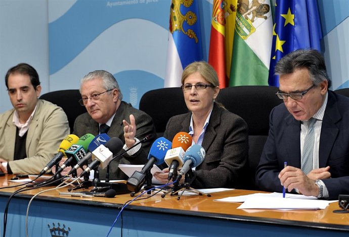 La Alcaldesa De Jerez, María José García Pelayo (PP), En Rueda De Prensa