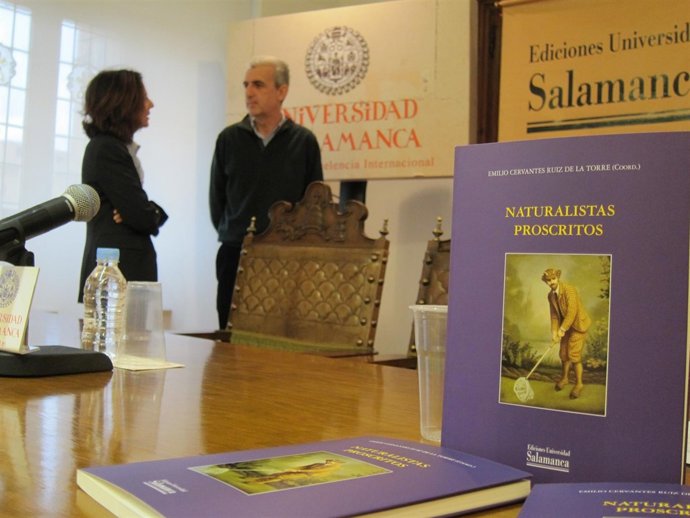  `Naturalistas ProscritosCon Su Coordinador Emilio Cervantes Ruiz Al Fondo