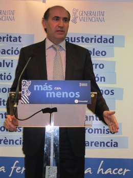 El Conseller De Economía, Industria Y Comercio, Enrique Verdeguer.