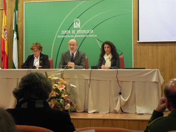 El Delegado De La Junta, Manuel Alfonso Jiménez, Presenta Unas Ayudas Para Tics.