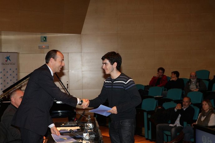 Primeras Becas Retornables