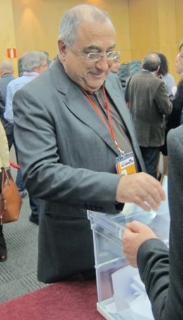 Nadal Vota En El XII Congreso Del PSC