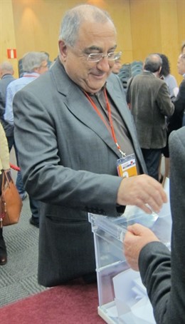 Nadal Vota En El XII Congreso Del PSC