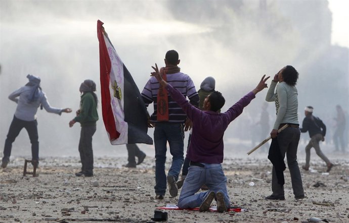 Enfrentamientos En El Cairo (Egipto)