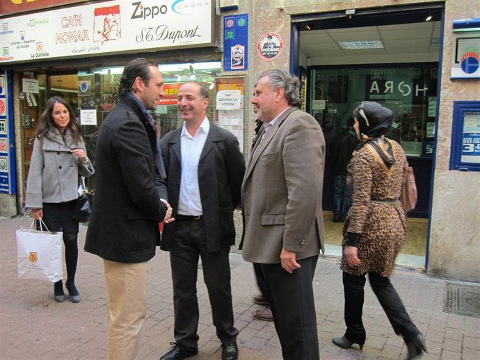Bauzá Junto A Toni Fuster Y Bernat Coll.