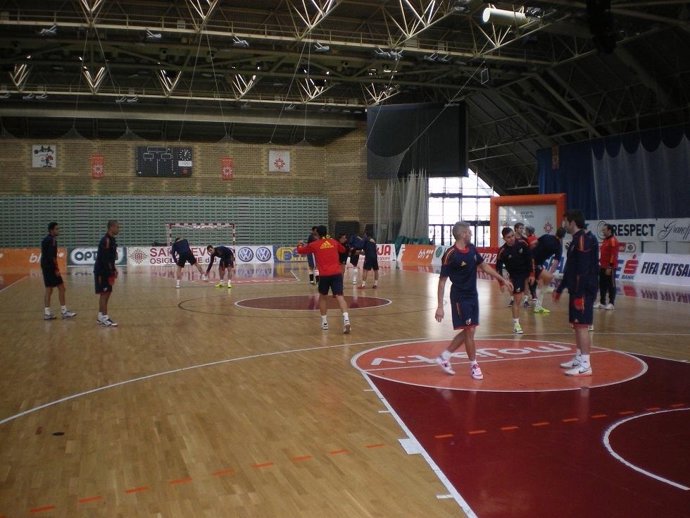 España Se Entrena Pensando En Bosnia