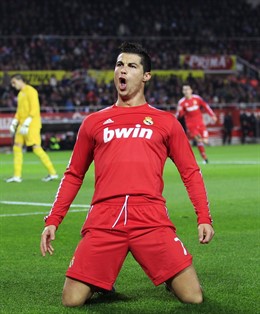 Ronaldo Da La Victoria Al Real Madrid Ante El Sevilla